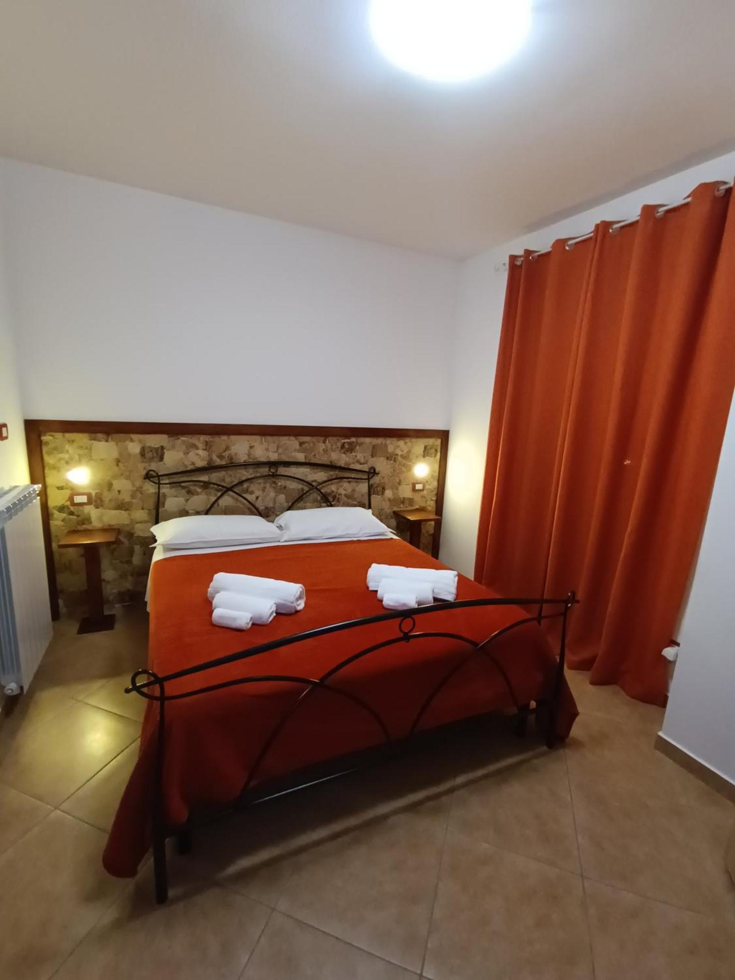 B&B Mamuthones Porto Torres Phòng bức ảnh